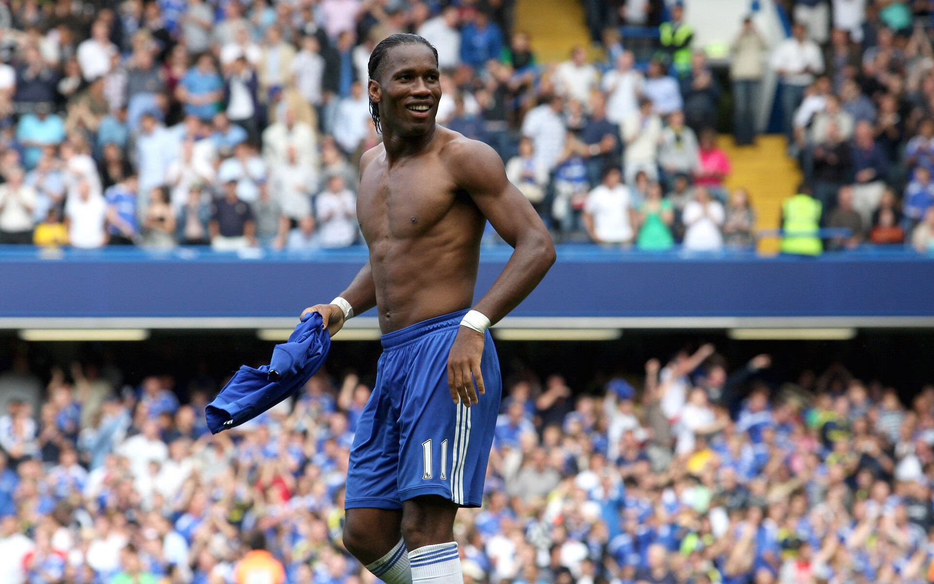 从伦敦的灰烬到马德里的王座，德约科维奇如何将年终总决赛的失利炼成戴维斯杯的黄金